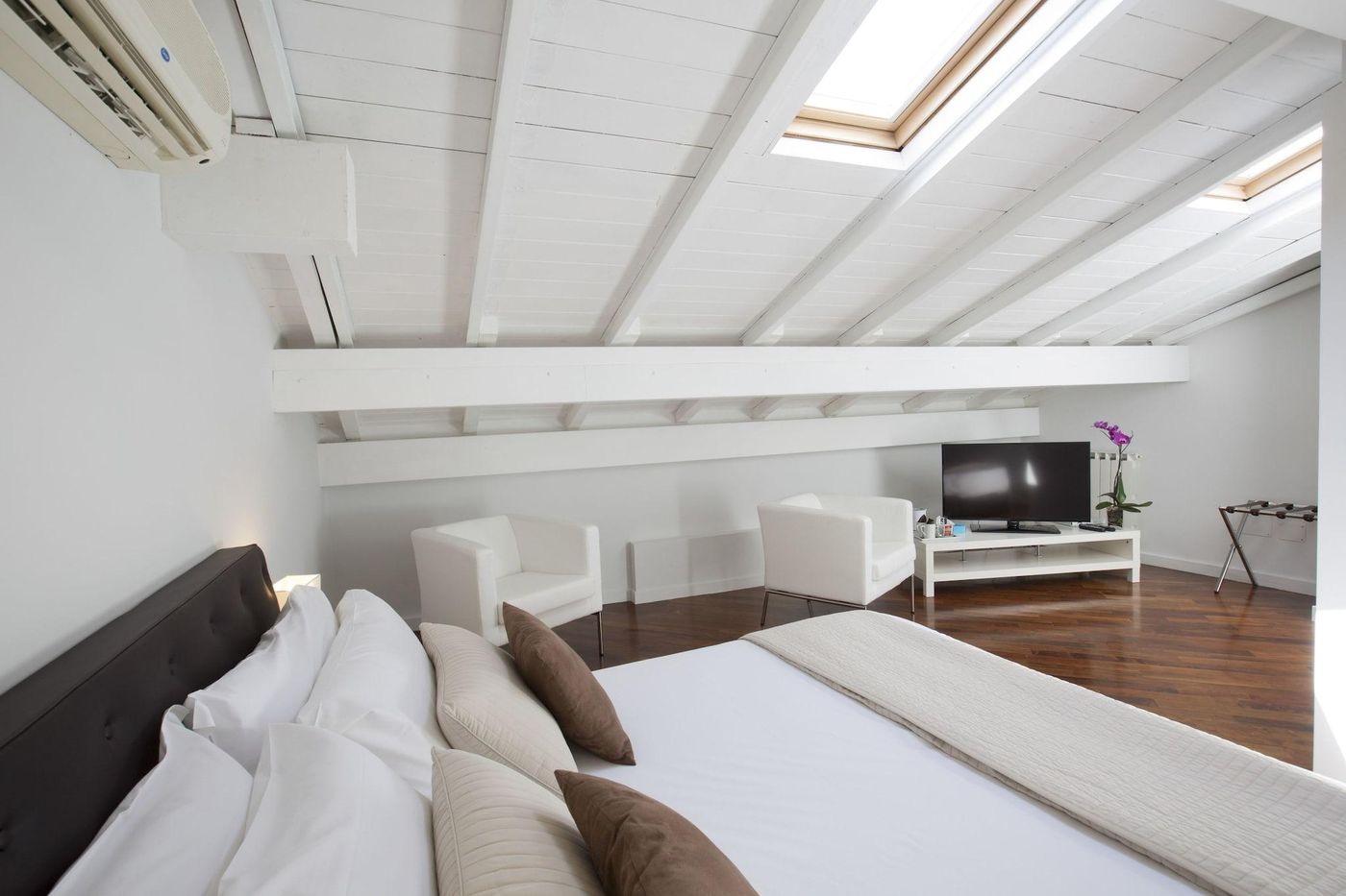 Relais-Arco-Della-Pace-Room-3