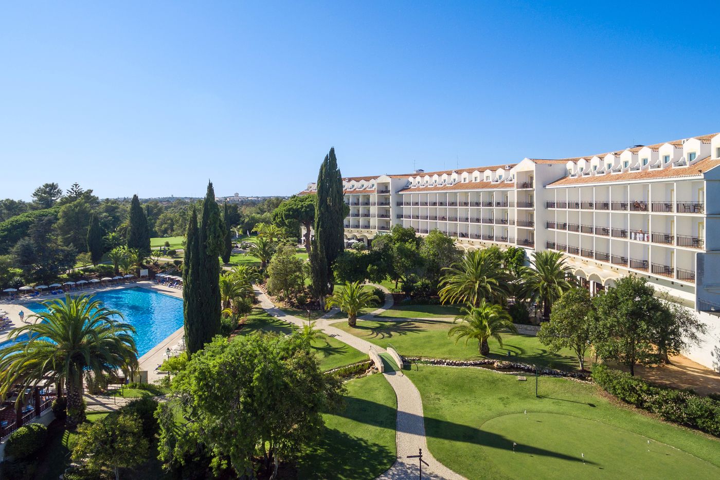 Le-Meridien-Penina-Golf---Resort-General-view-4