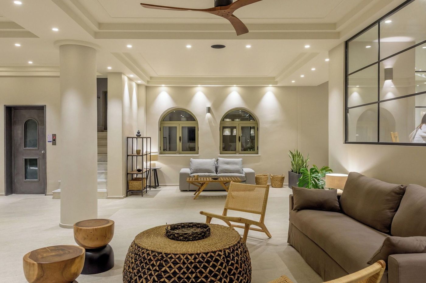 Neptuno-Beach-Lobby-55