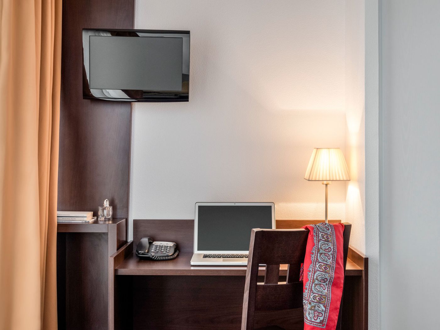 Aparthotel-Adagio-access-Paris-Clamart-Room-17