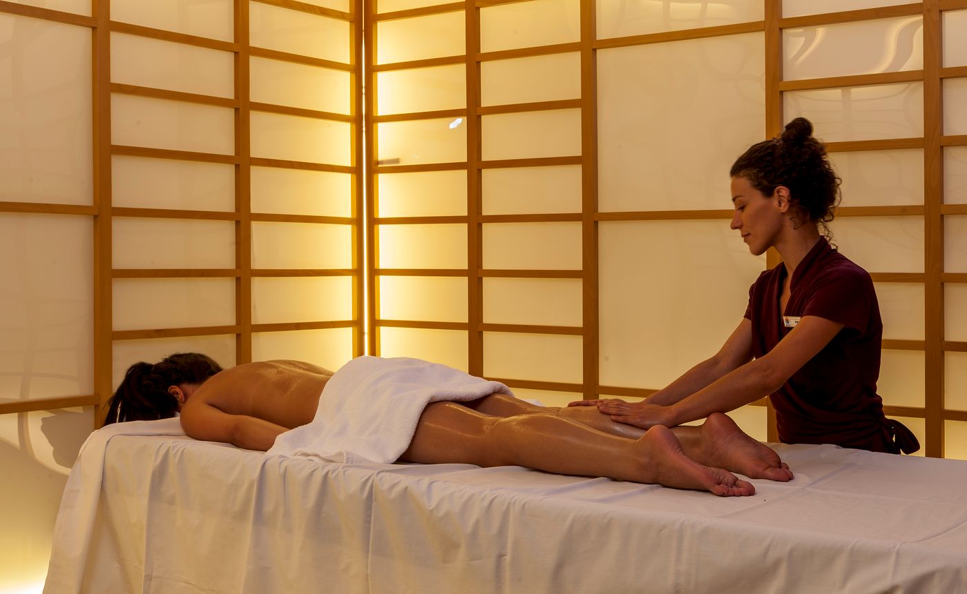 Neptune-Hotels---Resort--Convention-Centre---Spa-Sports-and-Entertainment-74