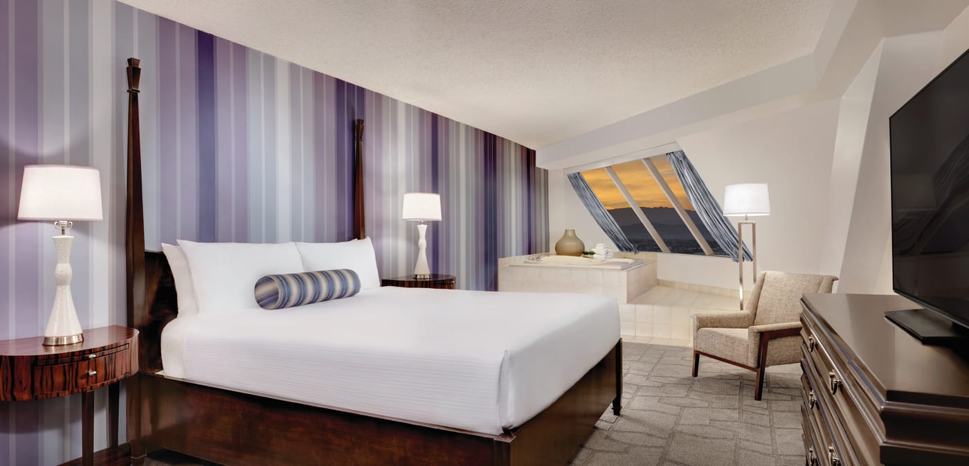 Luxor-Hotel-and-Casino-Room-34