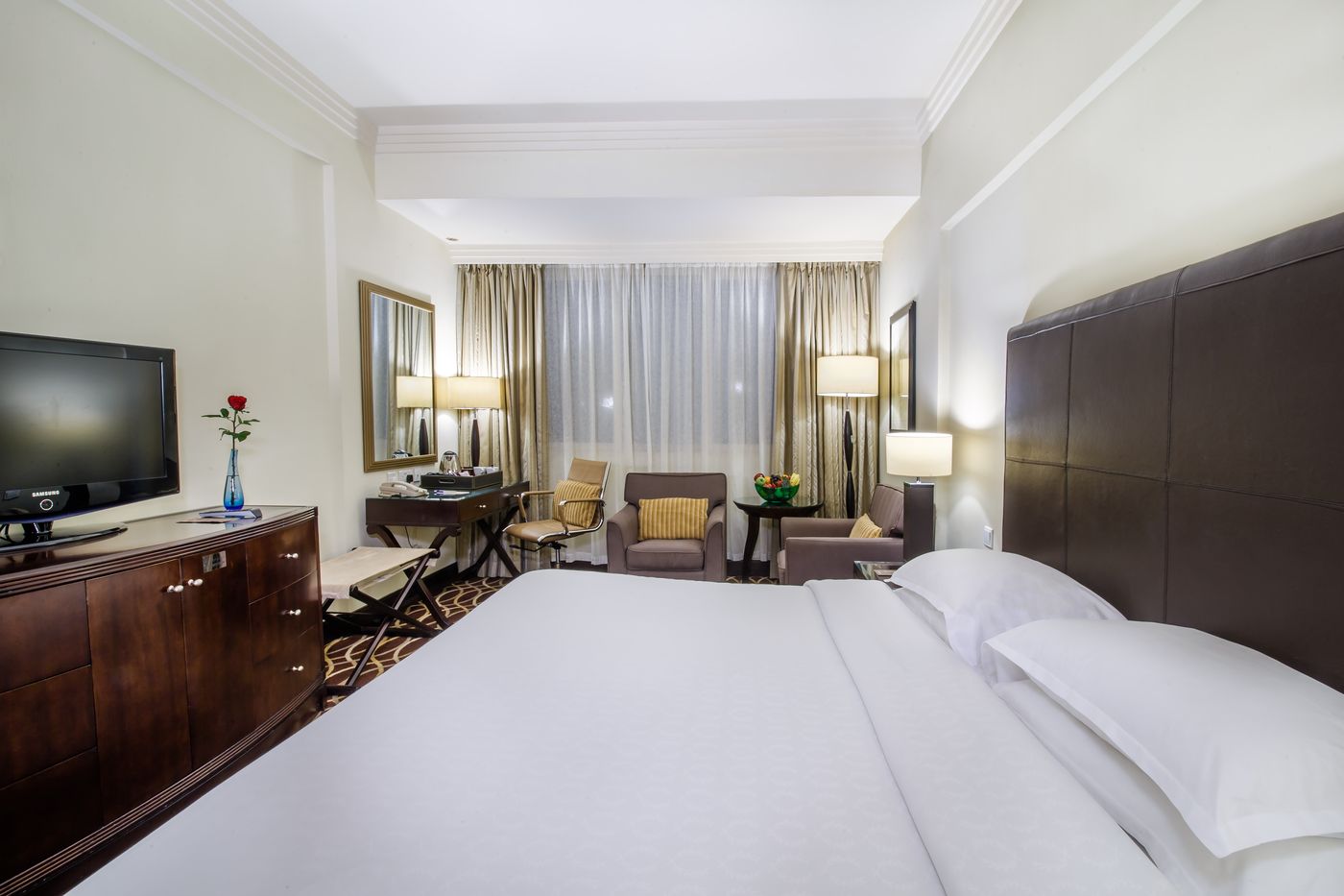 Grand-Excelsior-Deira-Hotel-Room-13
