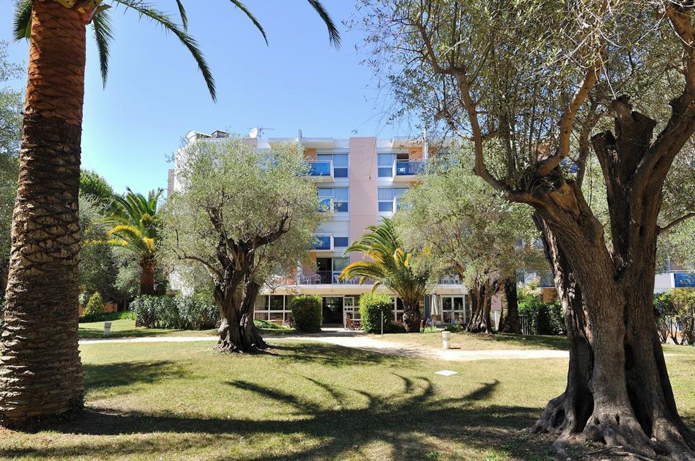 Inter-Hotel-Residence-les-Agapanthes-General-view-6