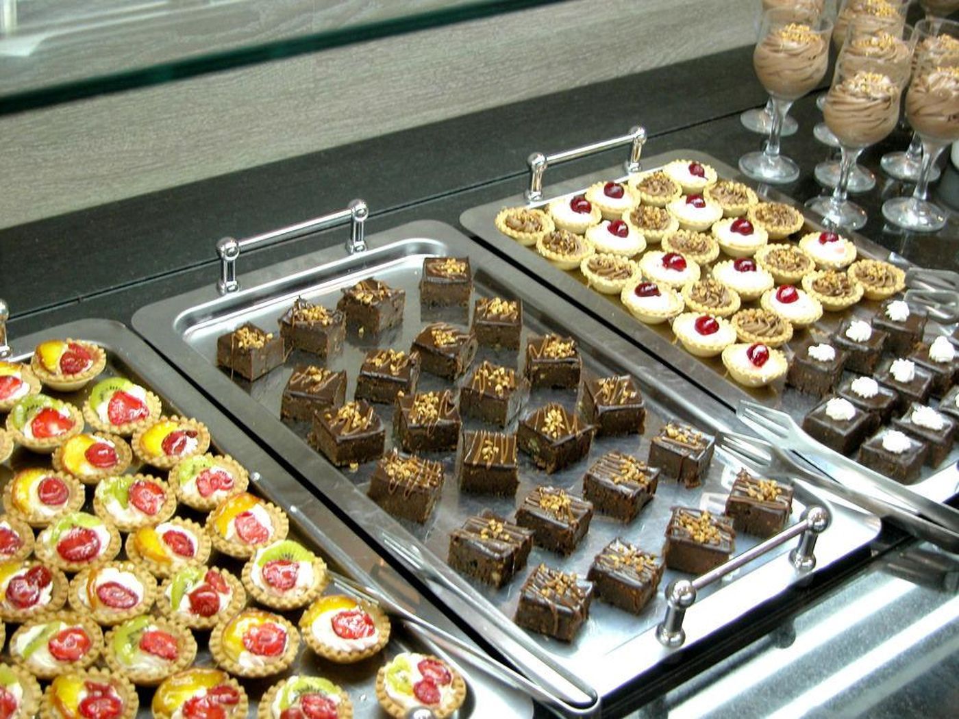 Grand-Victoria-Restaurant-17