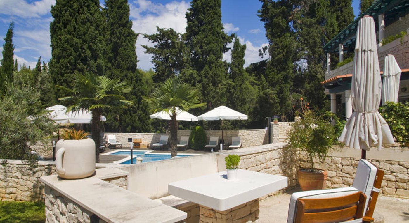 Bracka Perla - Adults Only