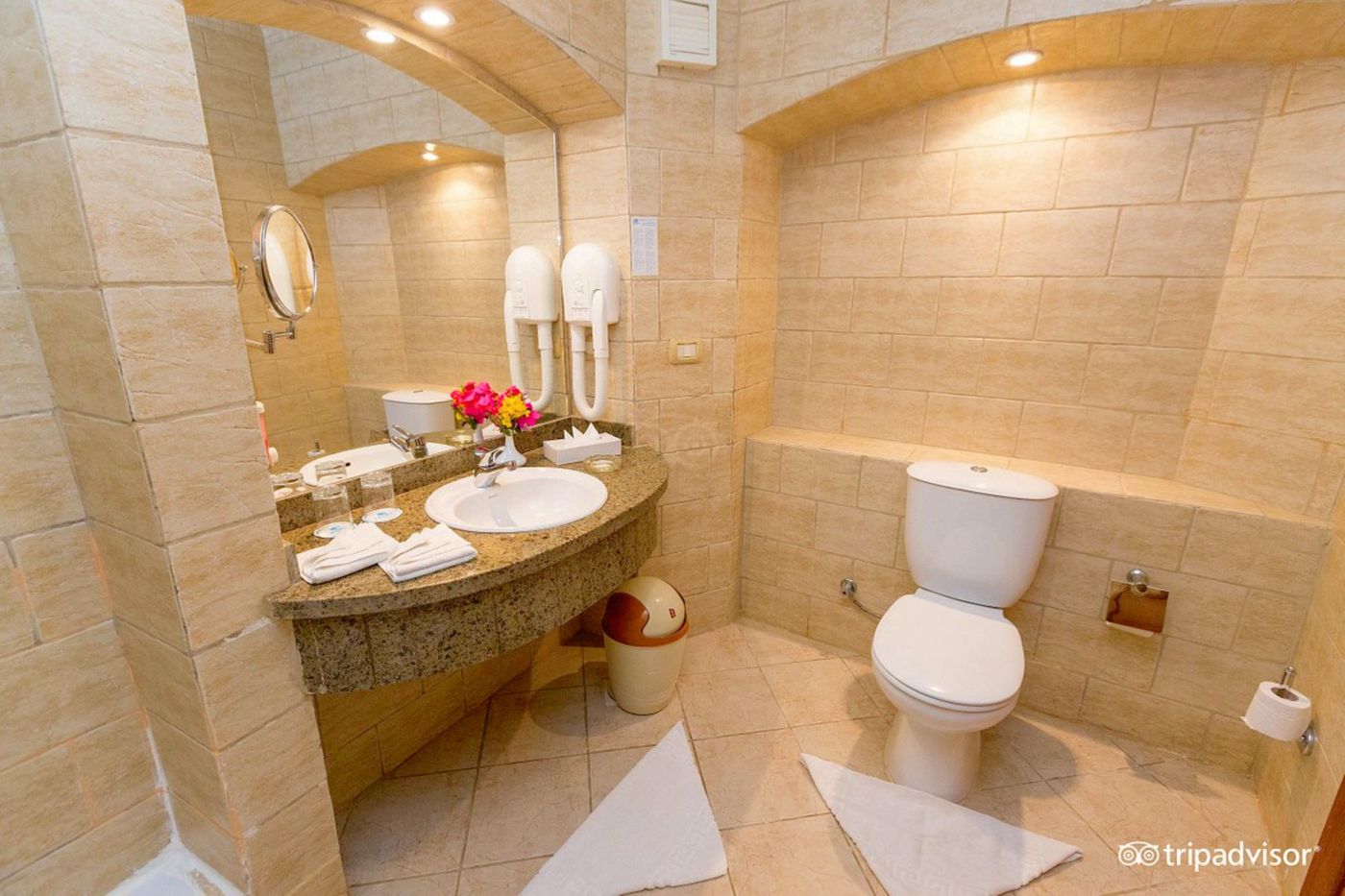 Utopia-Beach-Club-Room-51