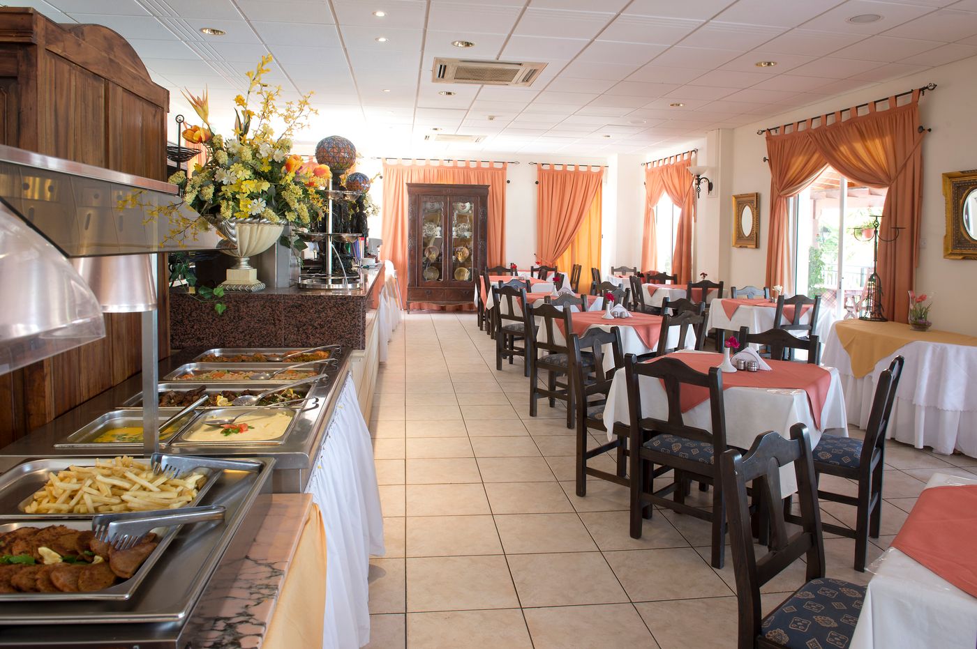 Akamanthea-Holiday-Village-Restaurant-50