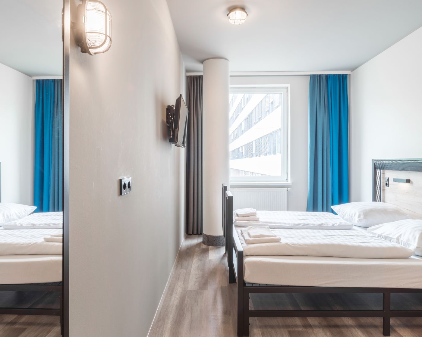 A-O-Koeln-Neumarkt-Room-18