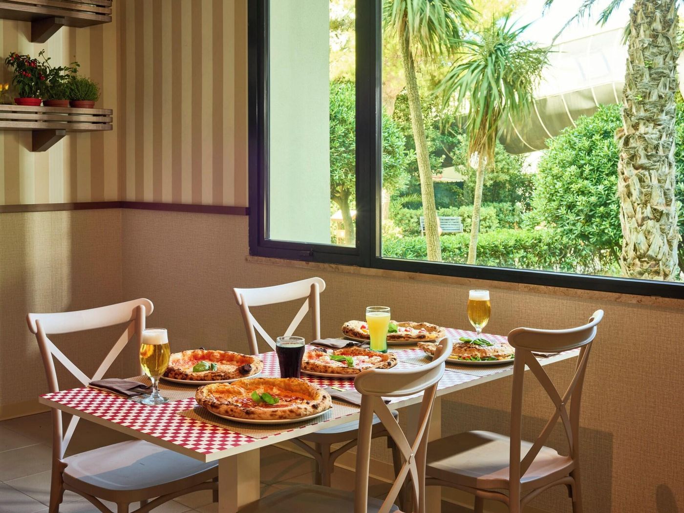 Serena-Majestic-Hotel-Residence-Restaurant-17