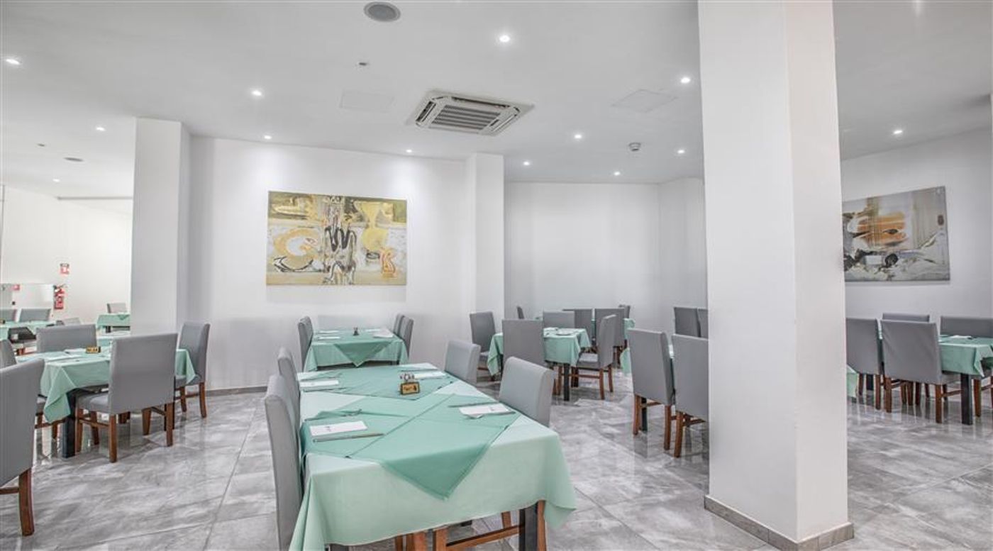 Papantonia Hotel And Apartments