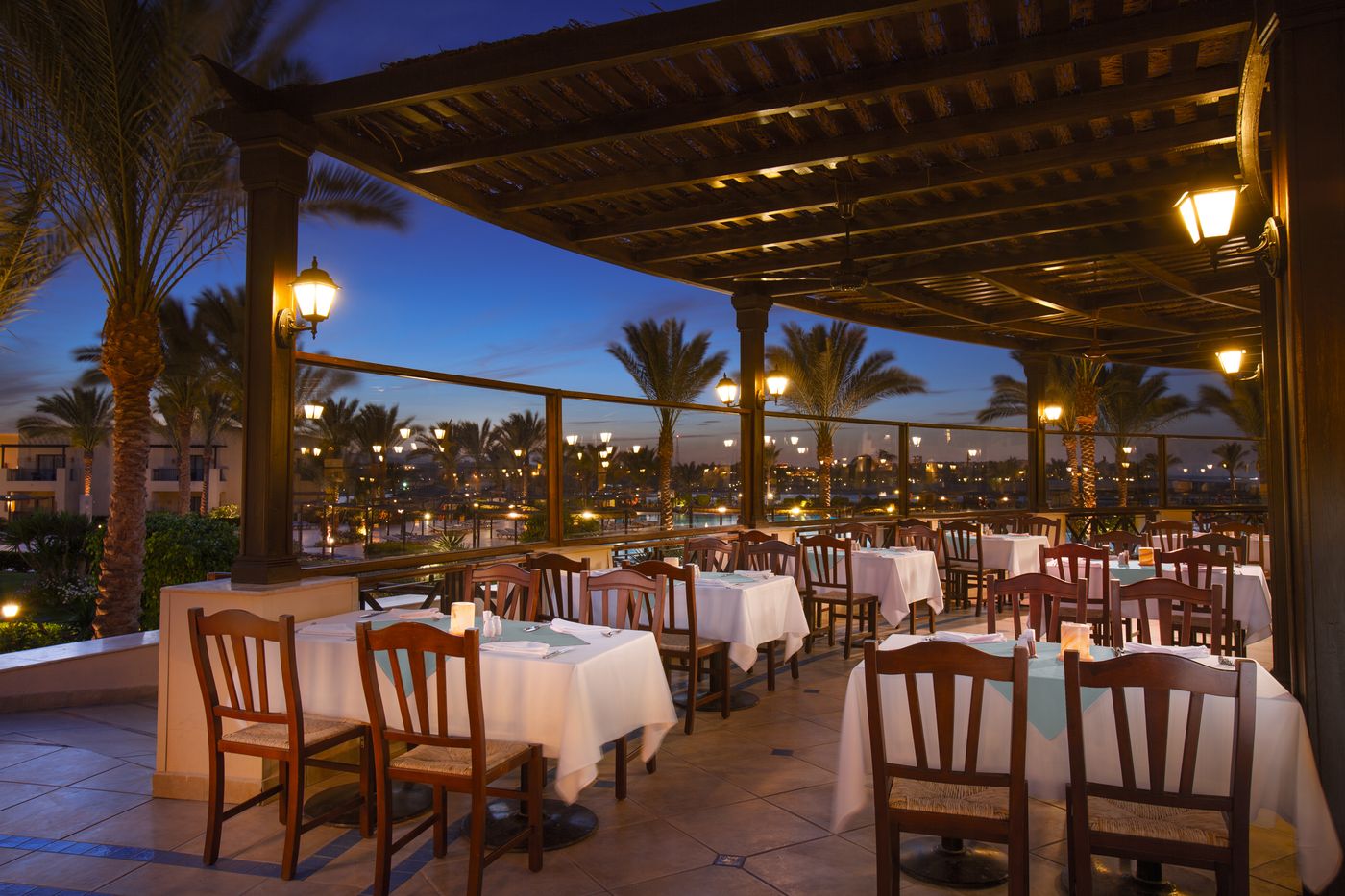 Jaz-Lamaya-Restaurant-8