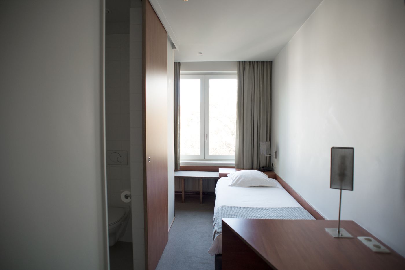Hotel-Du-Congres-Room-34