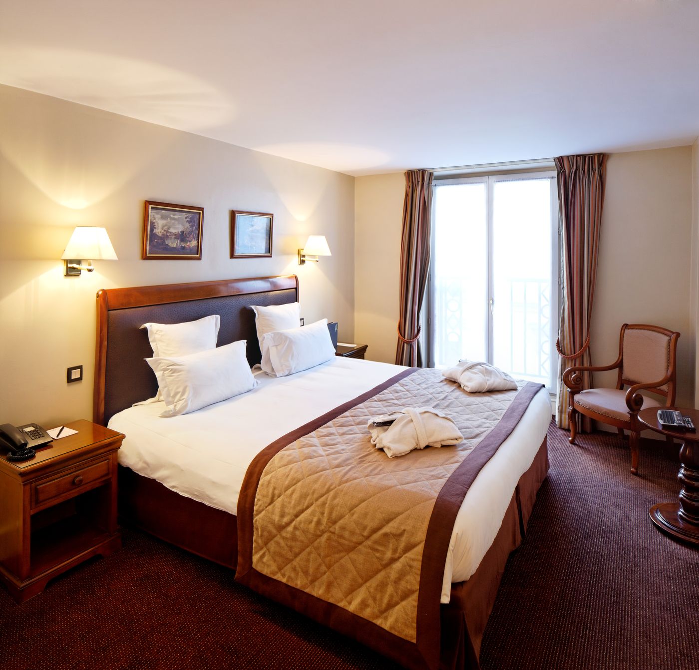 Saint-James-Albany-Paris-Hotel-Spa-Room-35