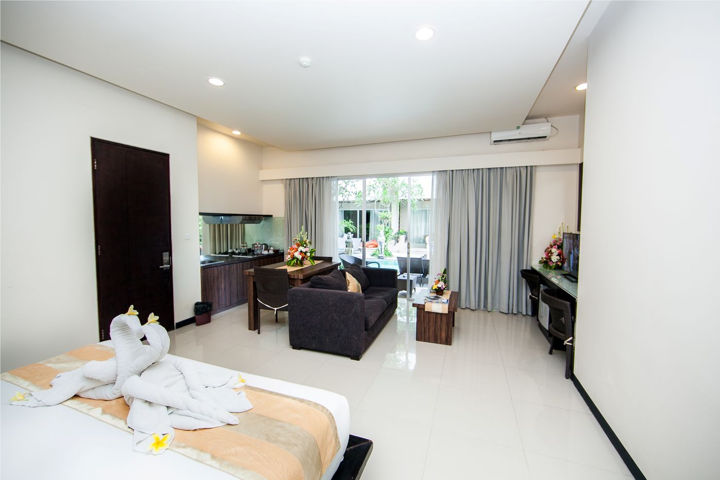 The Sunset Mansion Seminyak-Indonesia-SEMINYAK-Room-7