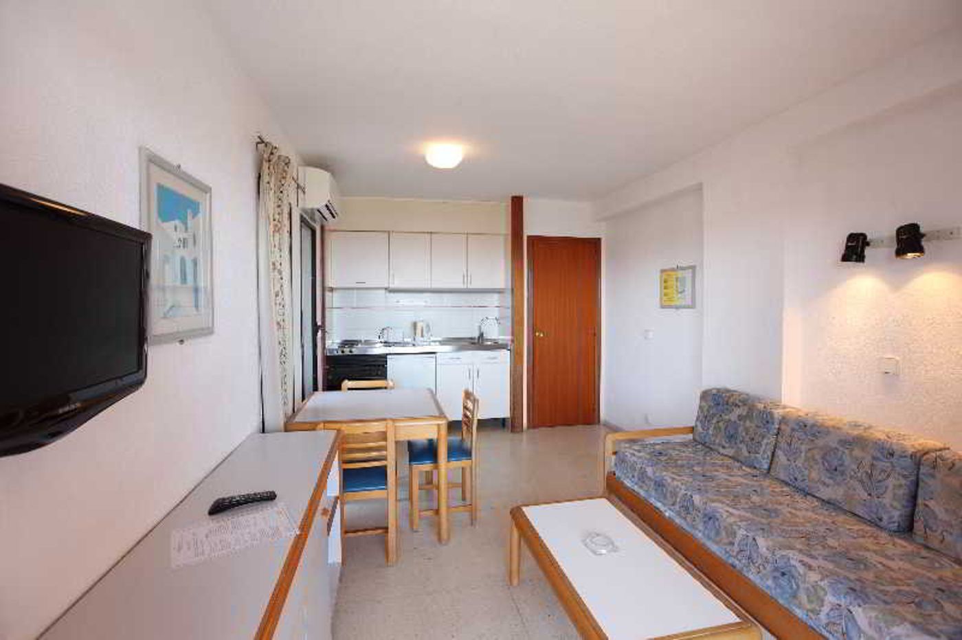 La-Caseta-Apartments-Room-14