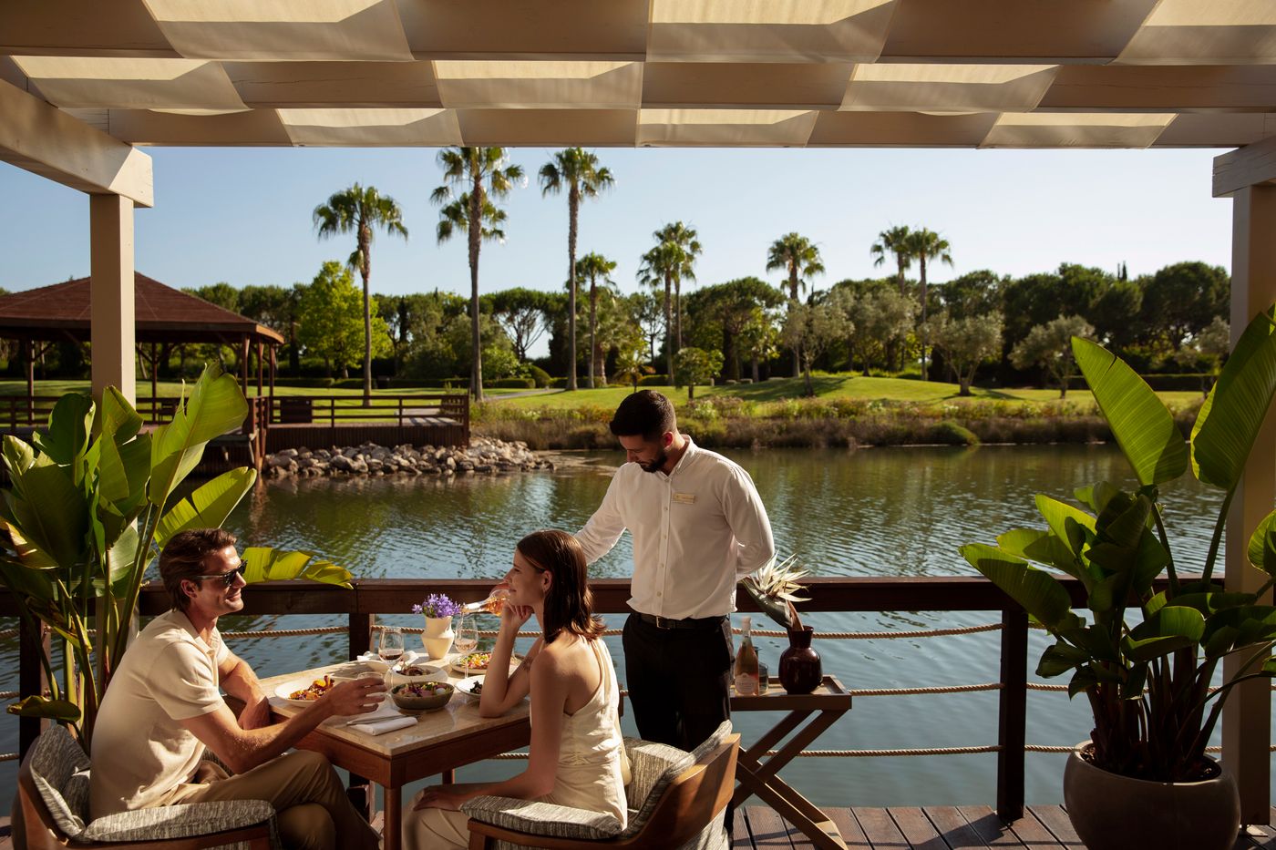 Domes-Lake-Algarve-Restaurant-16
