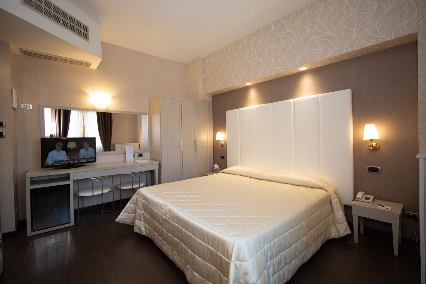 Re Enzo - Italy - BOLOGNA - Room - 9