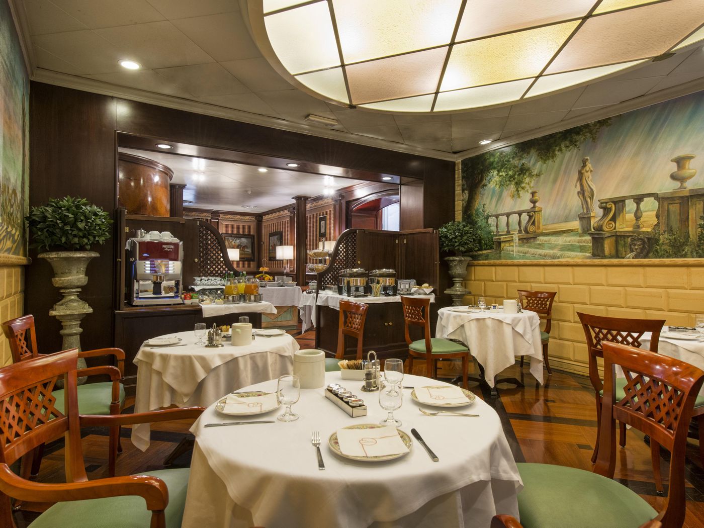 The-Britannia-Hotel-Bar-34