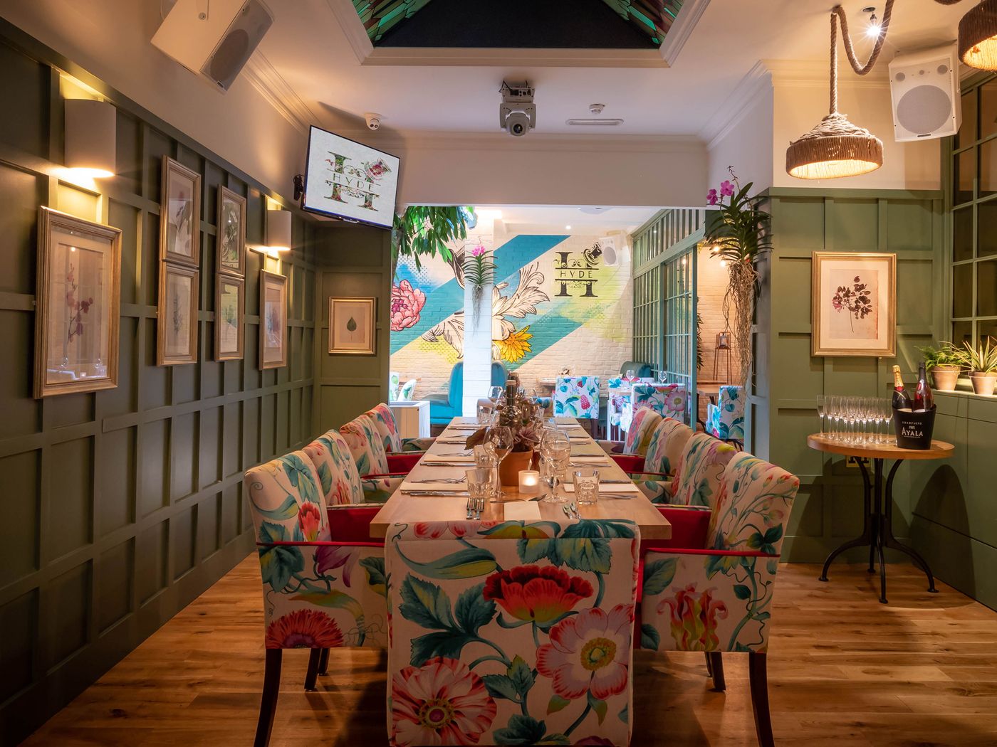 HYDE Hotel-Ireland-GALWAY-Restaurant-9