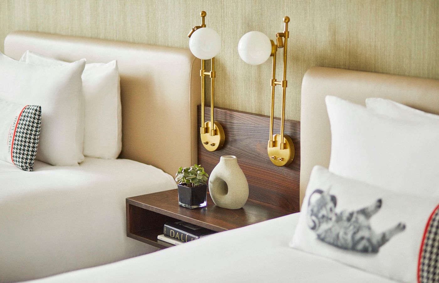 Hyatt-Centric-Gran-Via-Madrid-Room-76