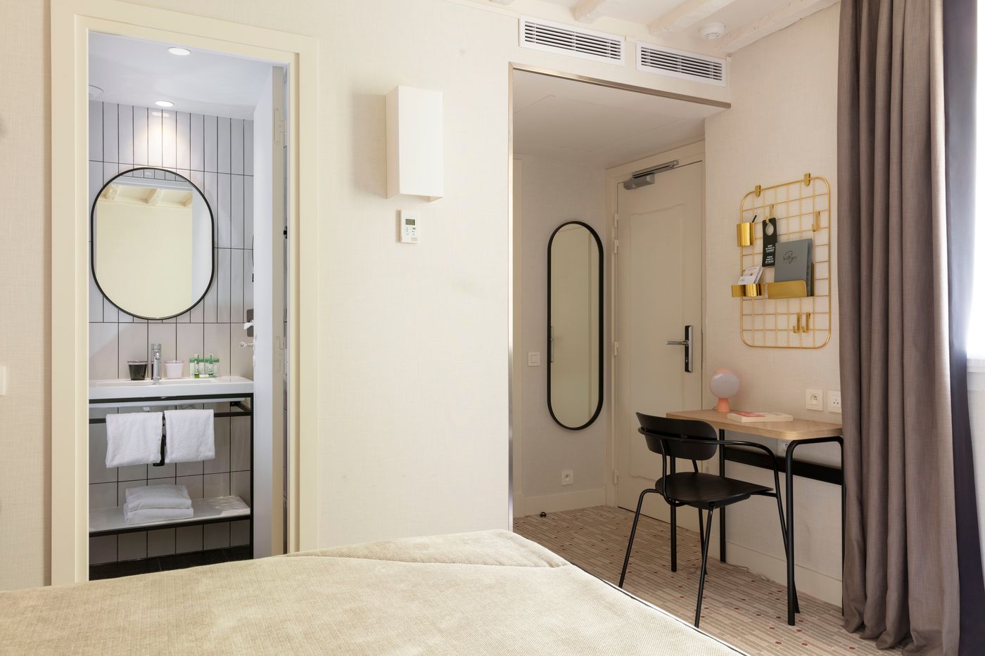 Hotel-Bastille-Speria-Room-27