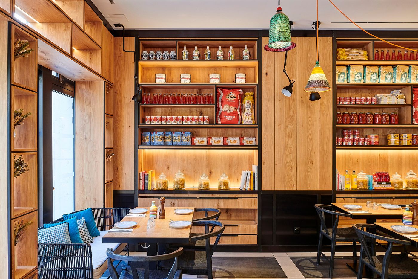 Holiday-Inn-Nice-Restaurant-35