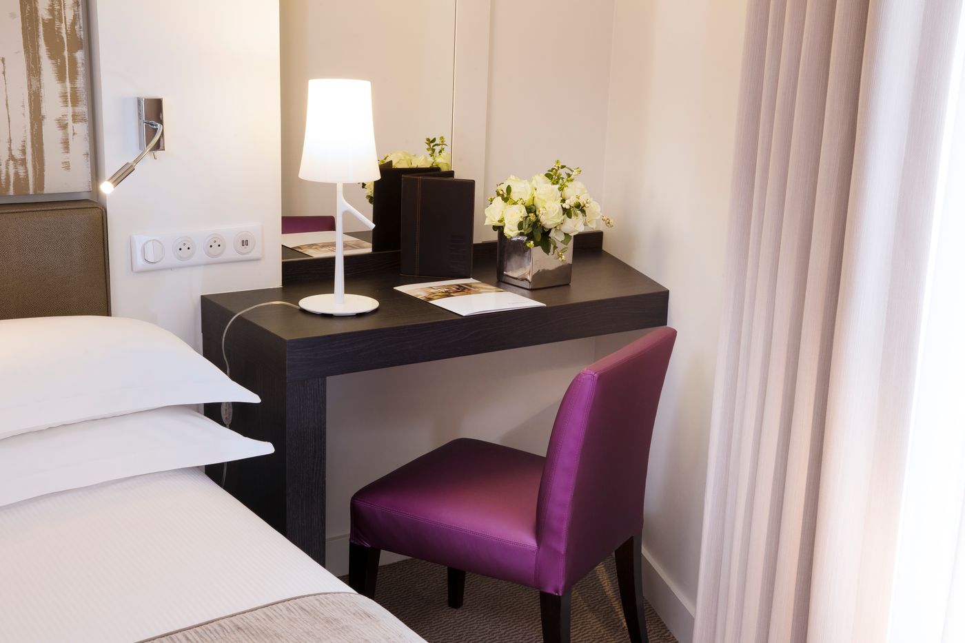 Garden-Elysee-Room-26