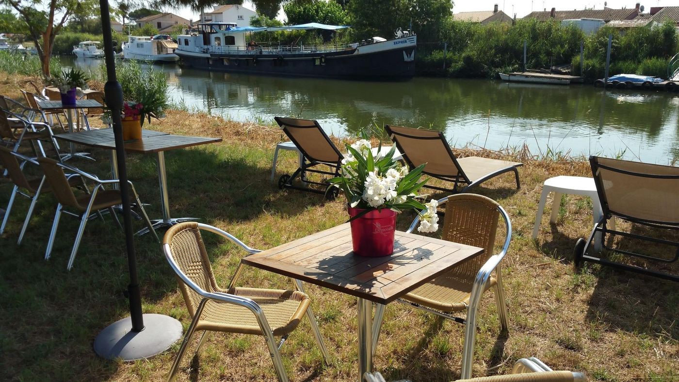 Hotel Canal Aigues Mortes - France - AIGUES MORTES  - General view - 8