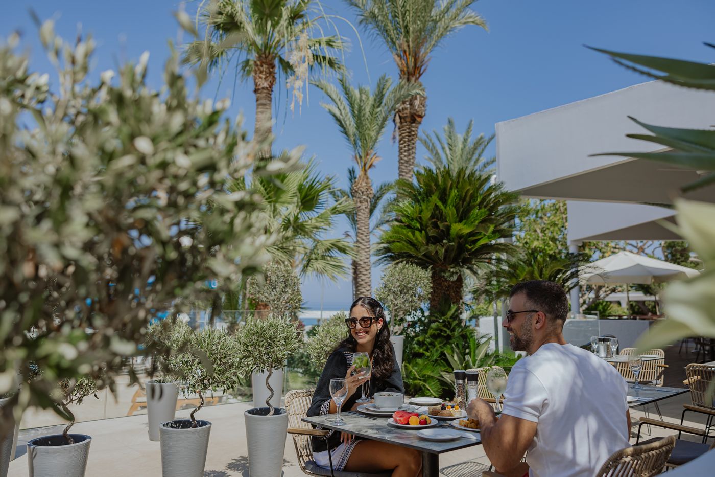 Golden-Coast-Restaurant-12