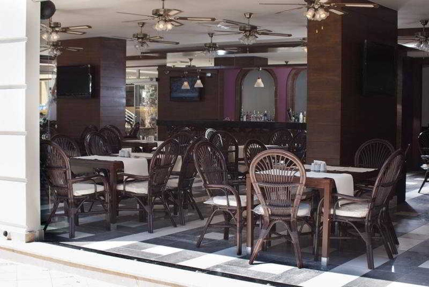 Xperia-Grand-Bali-Bar-17