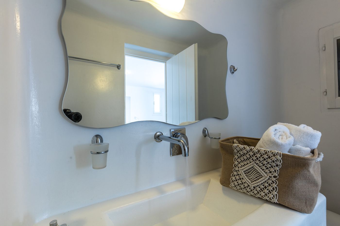 Terra-Maltese-Room-46