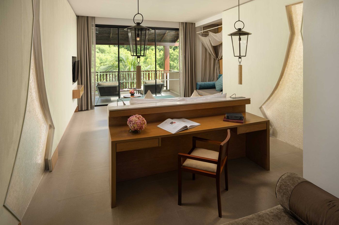 Avista-Hideaway-Resort-and-Spa-Room-40