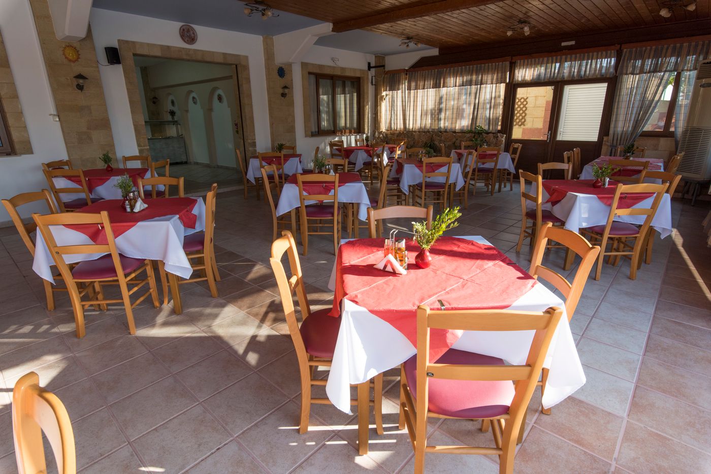 Georgia-Apartments-Restaurant-47