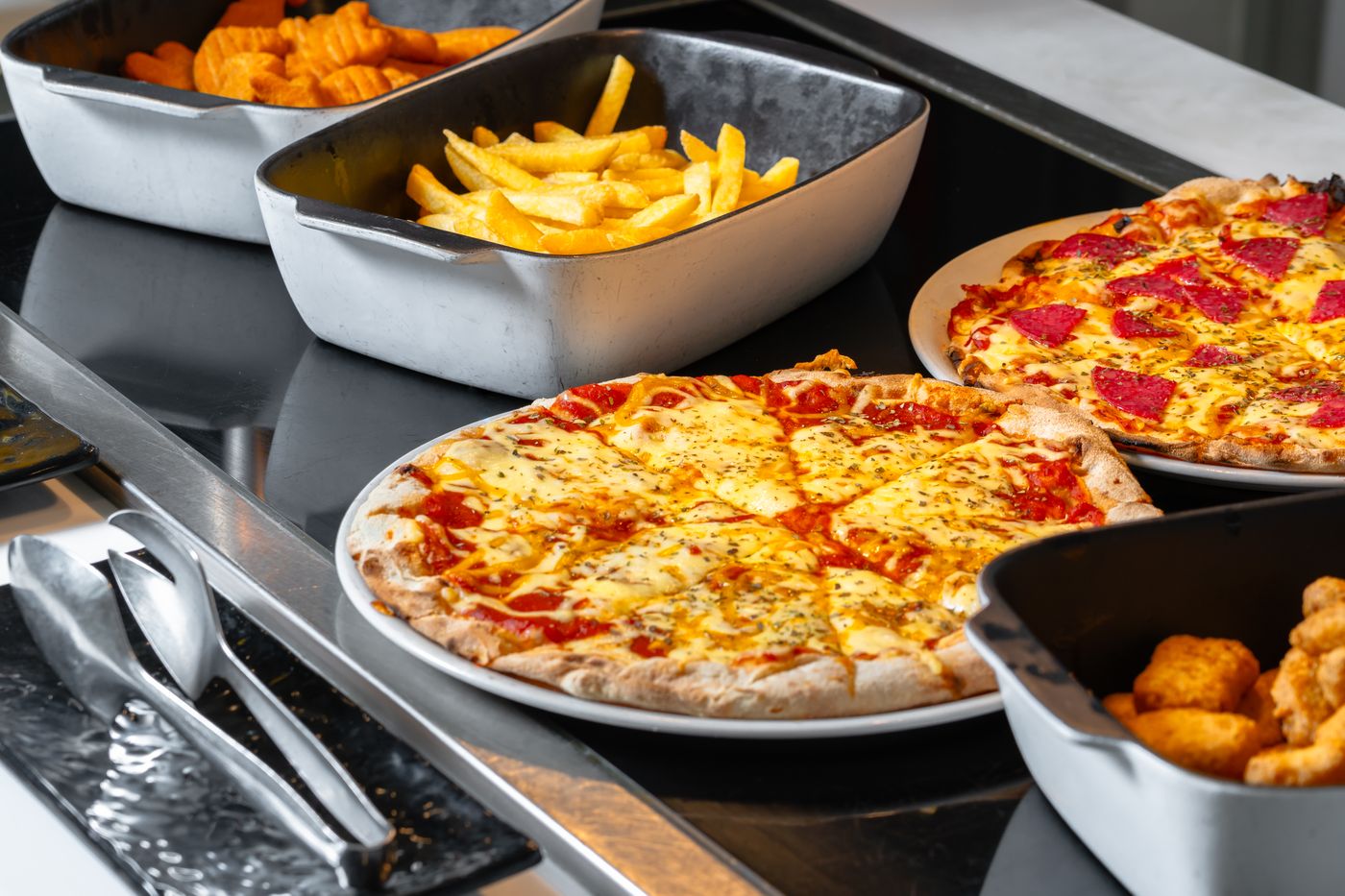 Hovima-La-Pinta-Beachfront-Family-Hotel-Bar-53