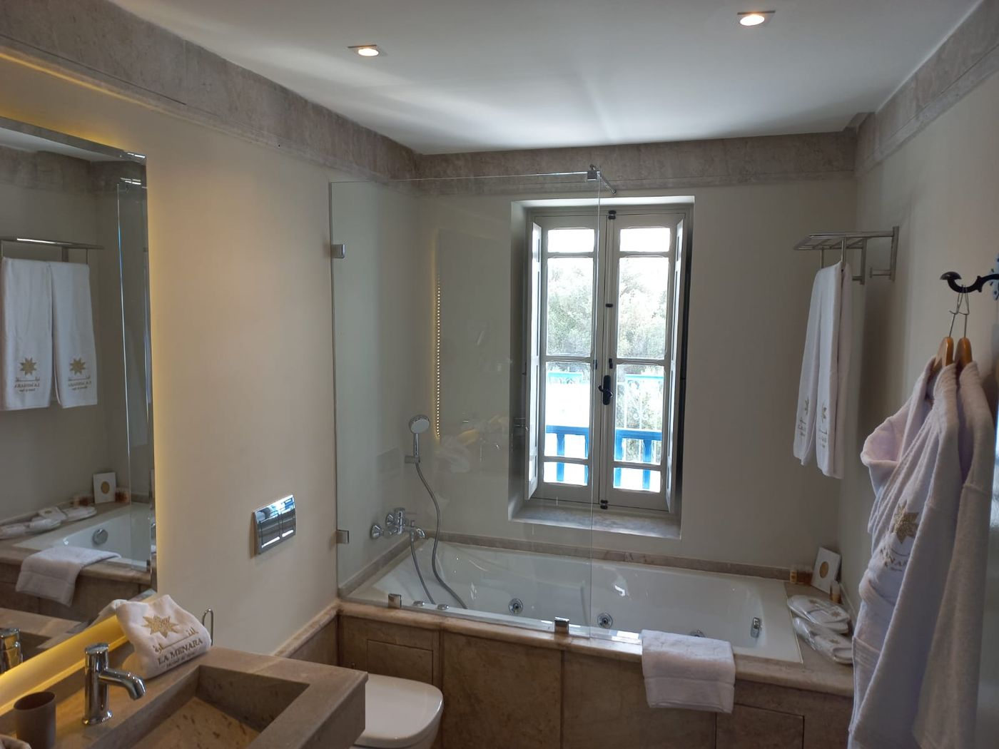 La-Menara-Hotel---Spa-Room-27