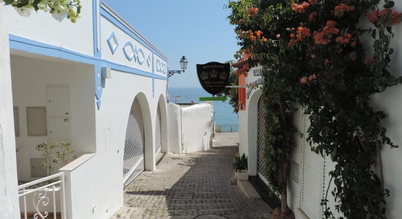 Cheerfulway Bertolina Mansion-House