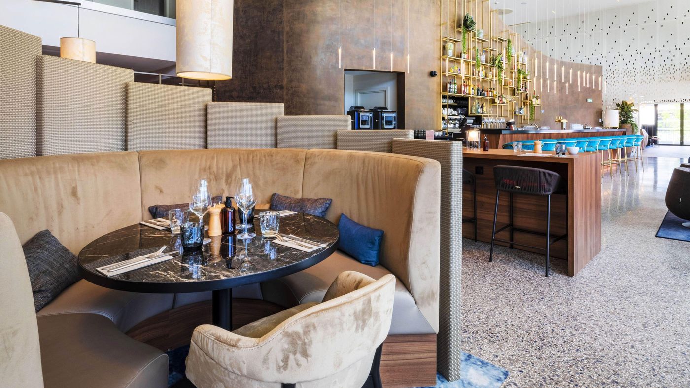 Crowne-Plaza-Nice-Grand-Arenas-Restaurant-32