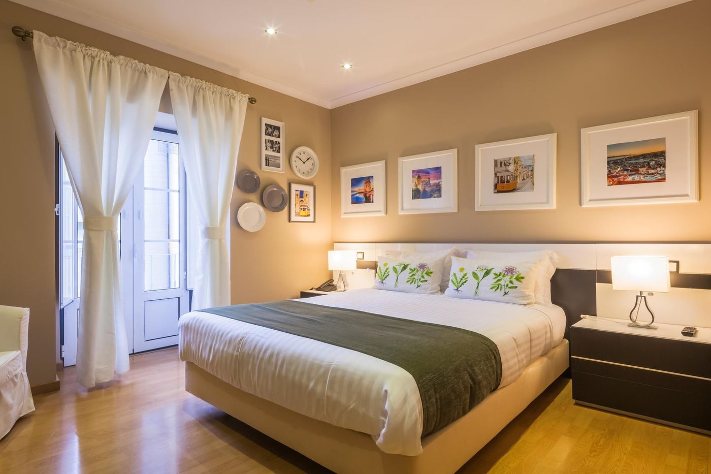 Vila-Nova-Guesthouse-Room-1