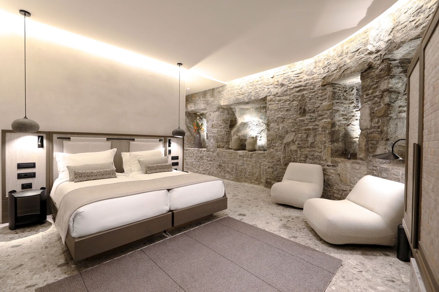 Aeonic-Suites---Spa-Room-43
