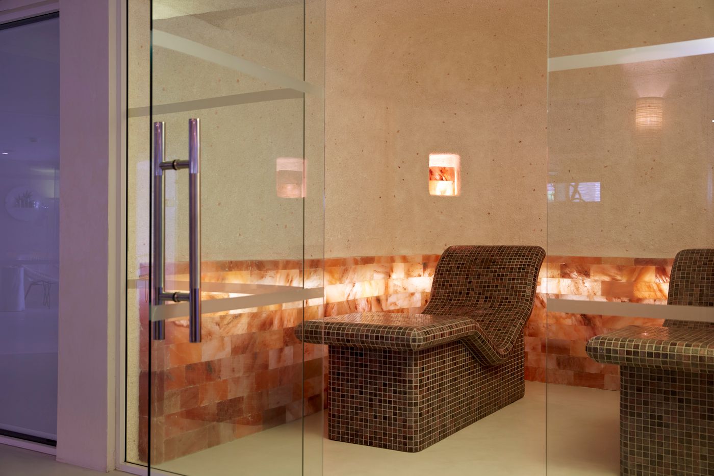 Eagles-Palace-Sports-and-Entertainment-79