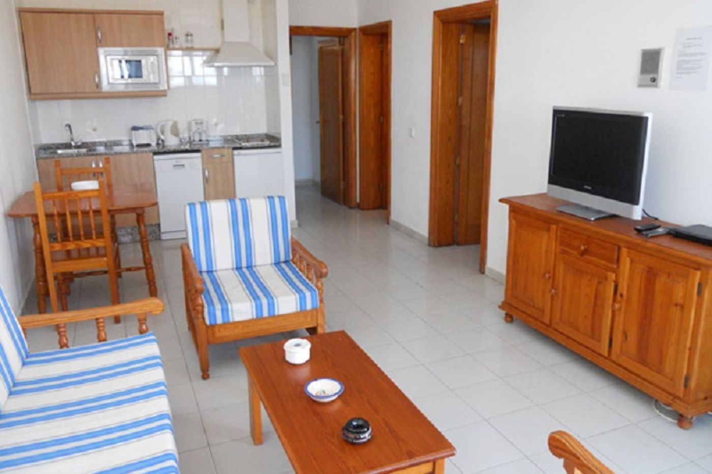 Club-Pocillos-Apartments-Room-18