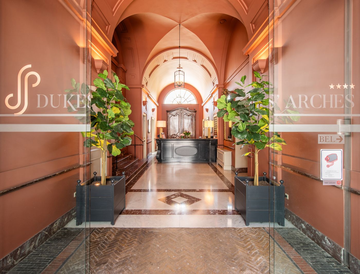 Dukes’ Arches-Belgium-BRUGGE-Lobby-5