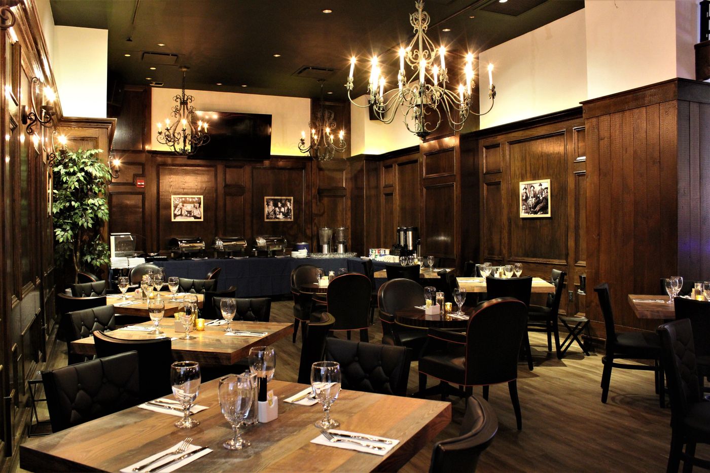 Holiday-Inn-New-York-City---Times-Square-Restaurant-29