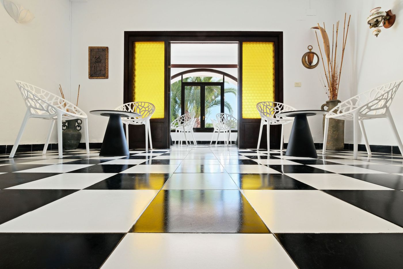 Azuline-Hotel-Galfi-Lobby-26