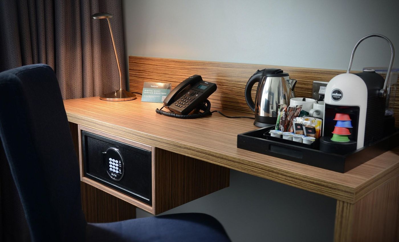 Travelodge-Plus-Dublin-City-Centre-Room-28