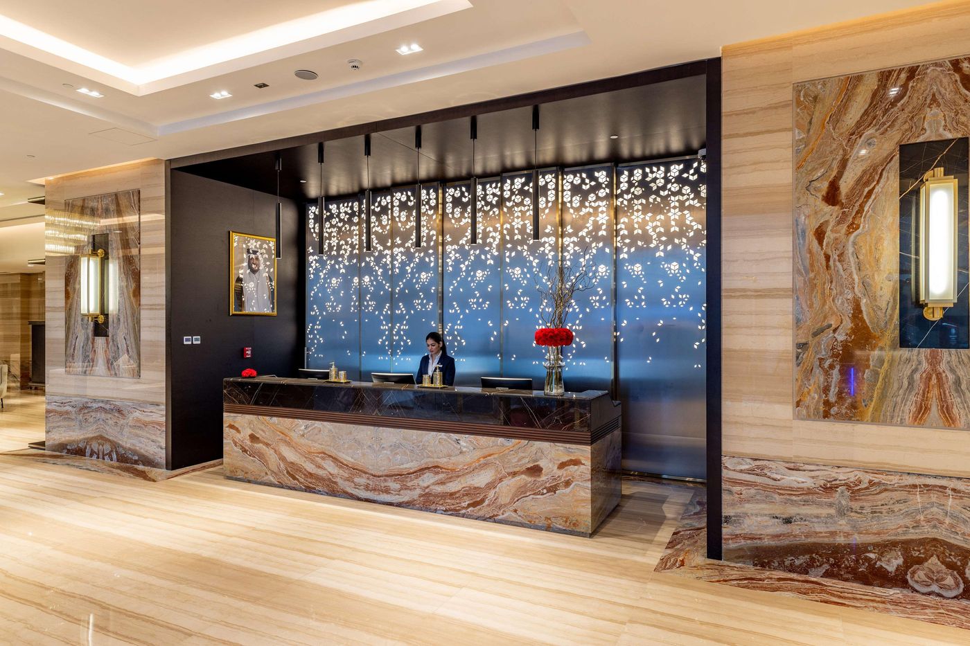 DoubleTree-by-Hilton-Doha-Downtown-Lobby-22