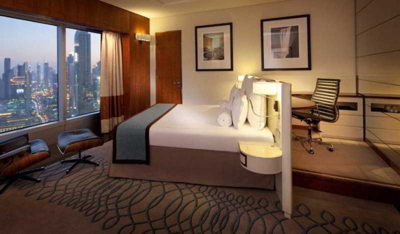 Jumeirah-Emirates-Towers-Room-26