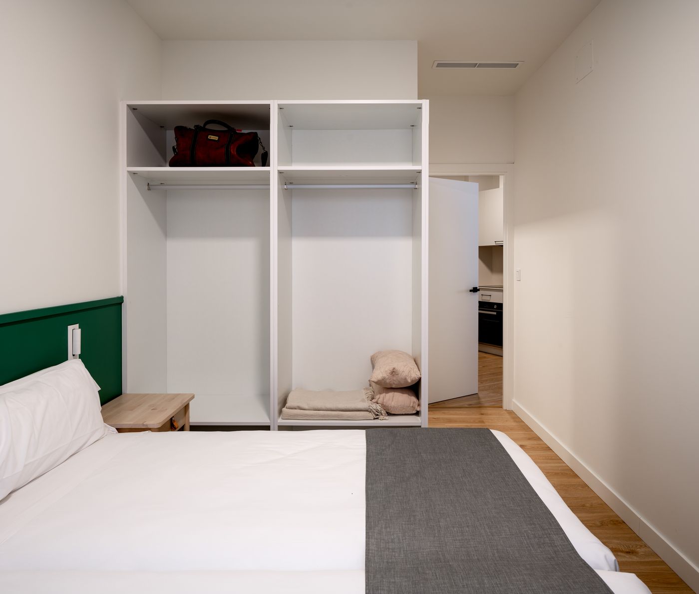 Libere Bilbao La Vieja-Spain-Bilbao-Room-8