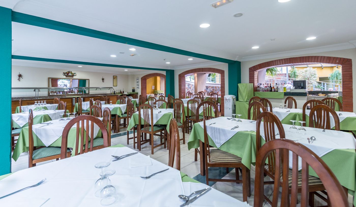 La-Carabela-Restaurant-13